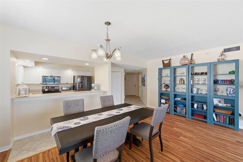 1200 COUNTRY CLUB DRIVE #1206 Largo, FL 33771