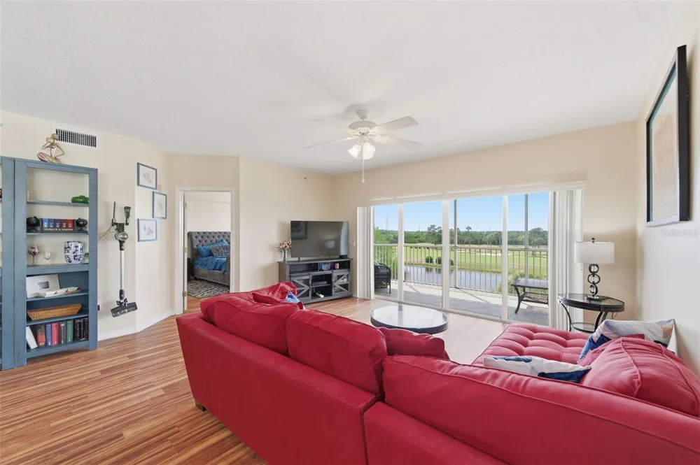 1200 COUNTRY CLUB DRIVE #1206 Largo, FL 33771