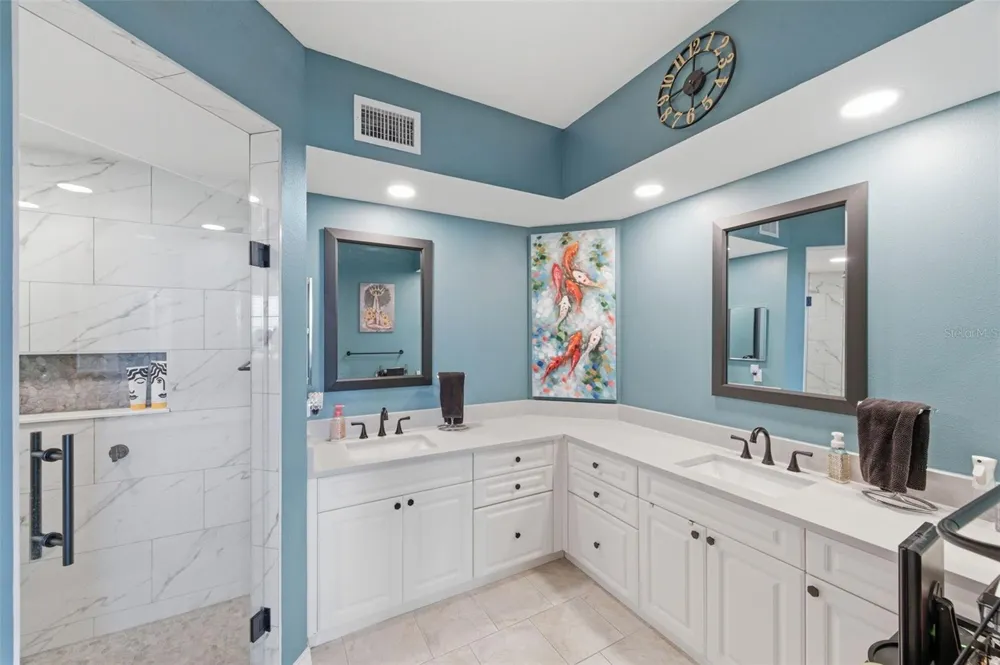 1200 COUNTRY CLUB DRIVE #1206 Largo, FL 33771