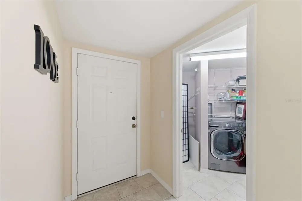 1200 COUNTRY CLUB DRIVE #1206 Largo, FL 33771