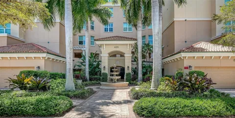 409 NORTH POINT ROAD #401