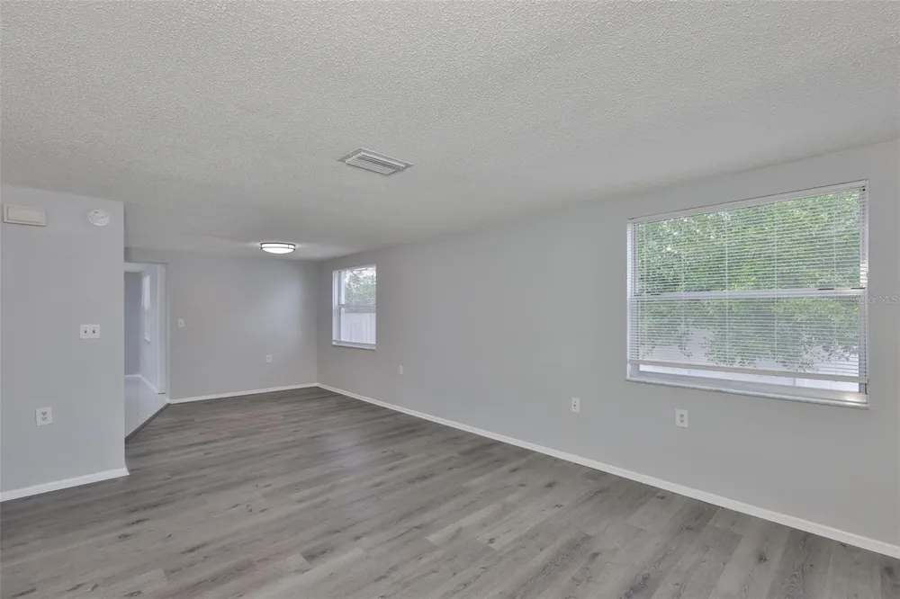 5637 GOLDEN NUGGET DRIVE Holiday, FL 34690