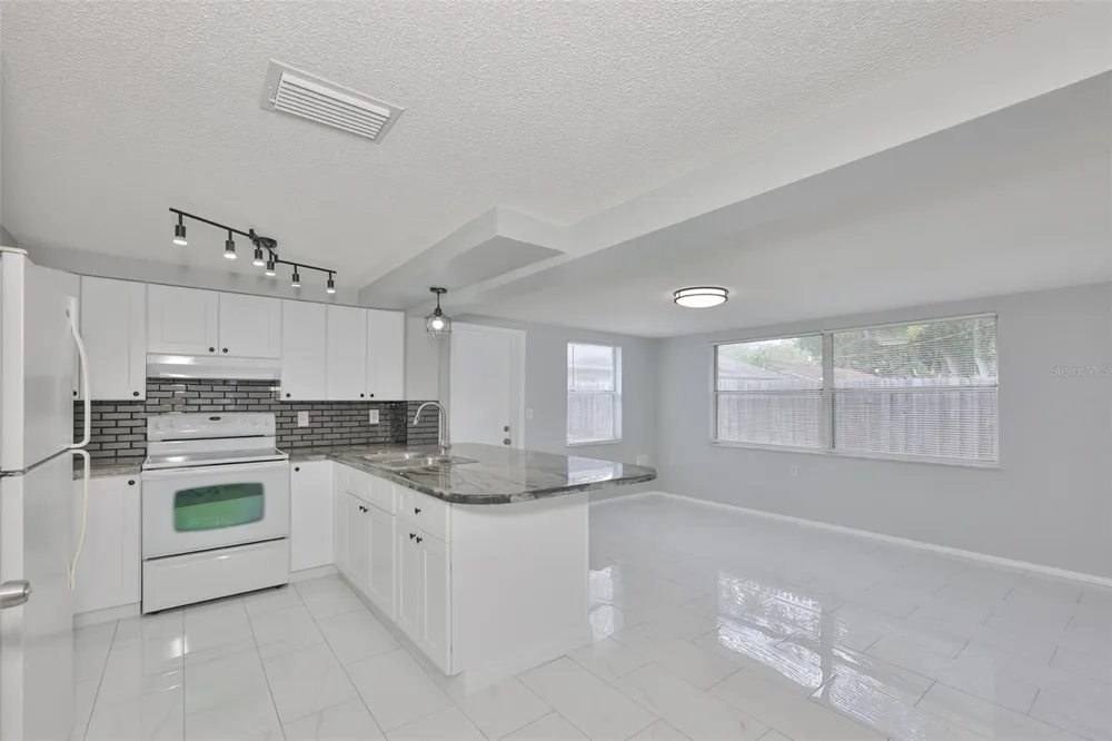 5637 GOLDEN NUGGET DRIVE Holiday, FL 34690