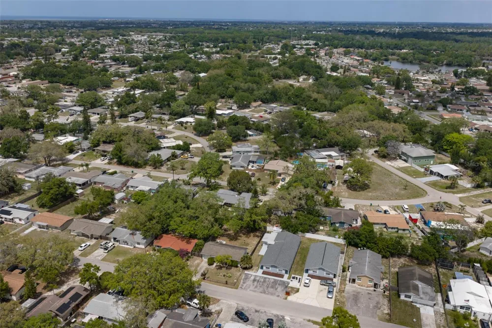 5637 GOLDEN NUGGET DRIVE Holiday, FL 34690