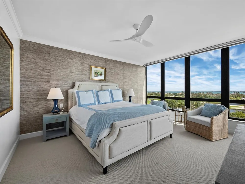 535 SANCTUARY DRIVE #A603 Longboat Key, FL 34228