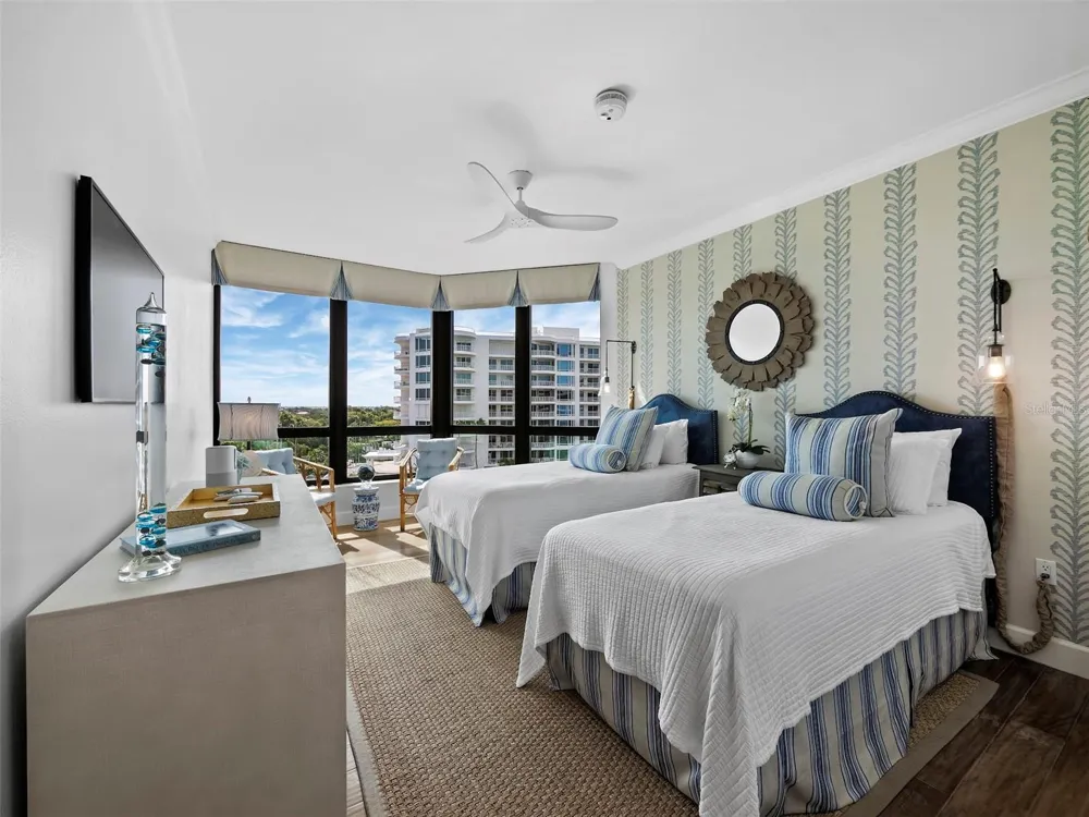 535 SANCTUARY DRIVE #A603 Longboat Key, FL 34228