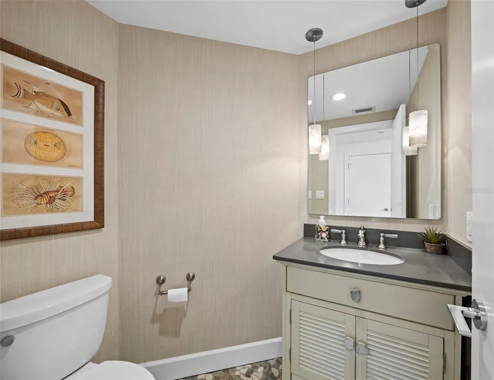 535 SANCTUARY DRIVE #A603 Longboat Key, FL 34228