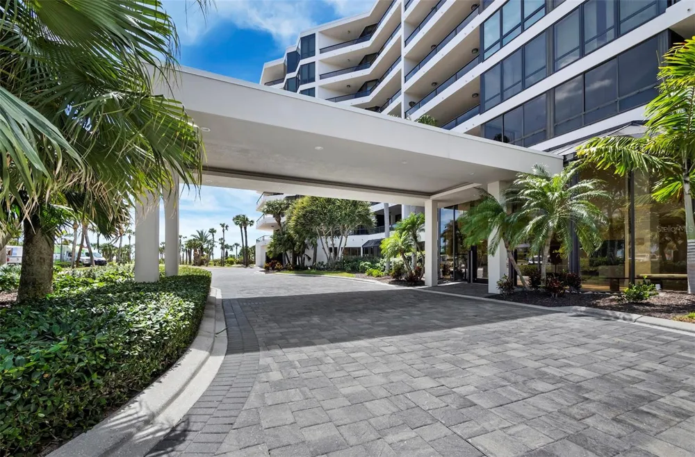 535 SANCTUARY DRIVE #A603 Longboat Key, FL 34228
