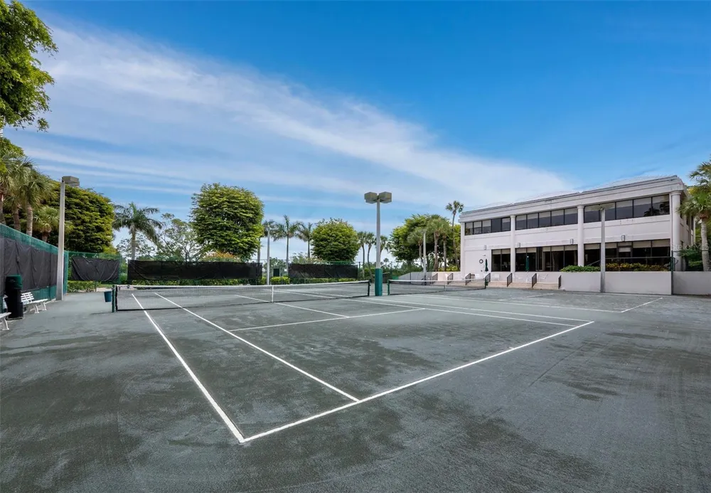 535 SANCTUARY DRIVE #A603 Longboat Key, FL 34228