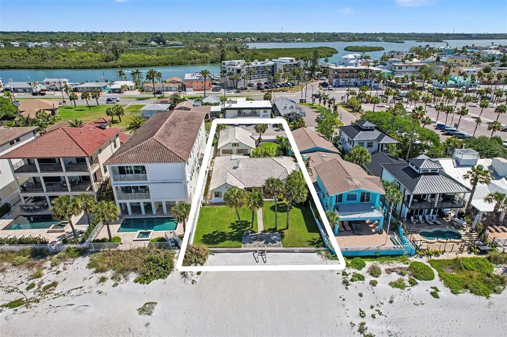 18206 SUNSET BOULEVARD Redington Shores, FL 33708