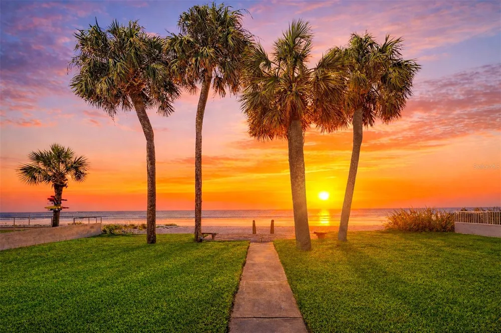 18206 SUNSET BOULEVARD Redington Shores, FL 33708