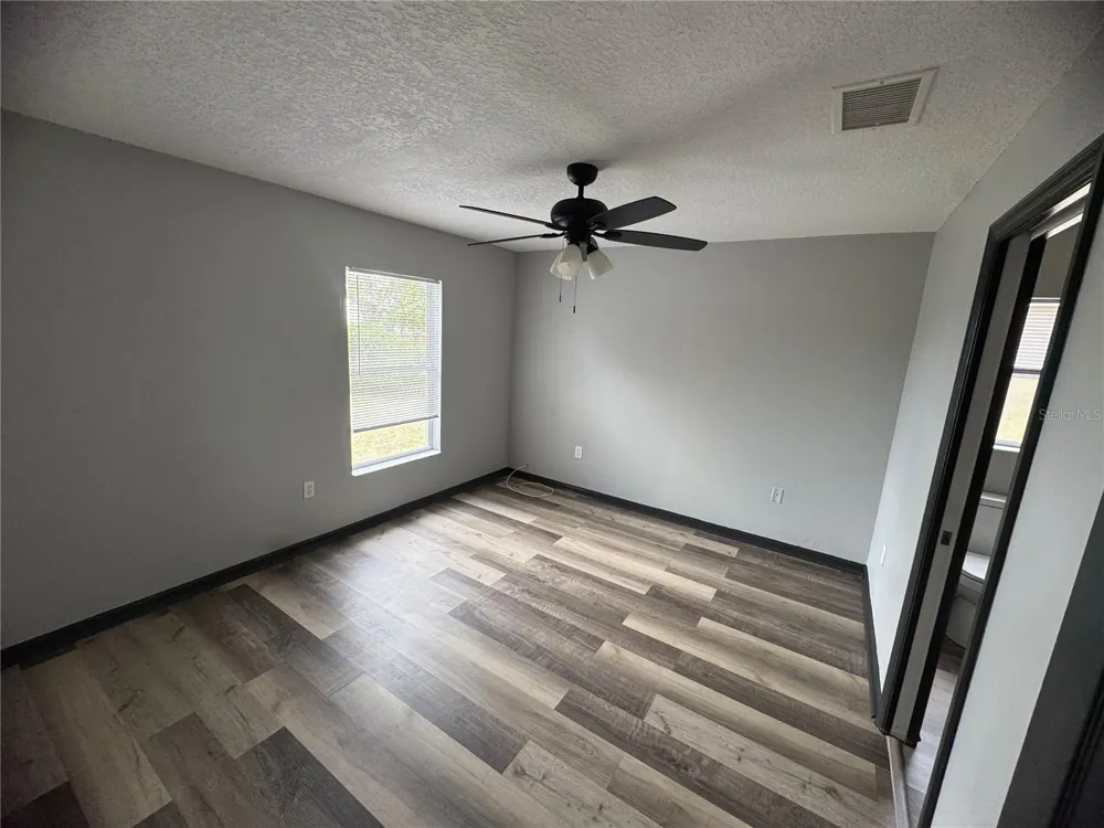 6289 MARINER BOULEVARD Spring Hill, FL 34609