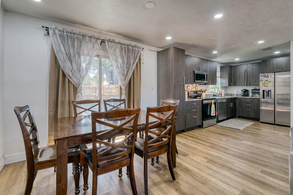 5919 LUZON DRIVE Orlando, FL 32809