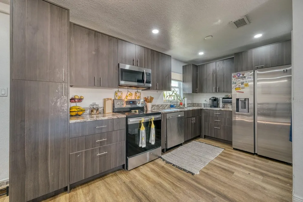 5919 LUZON DRIVE Orlando, FL 32809