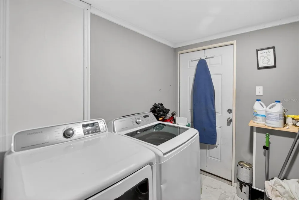918 JERE CIRCLE Lakeland, FL 33801