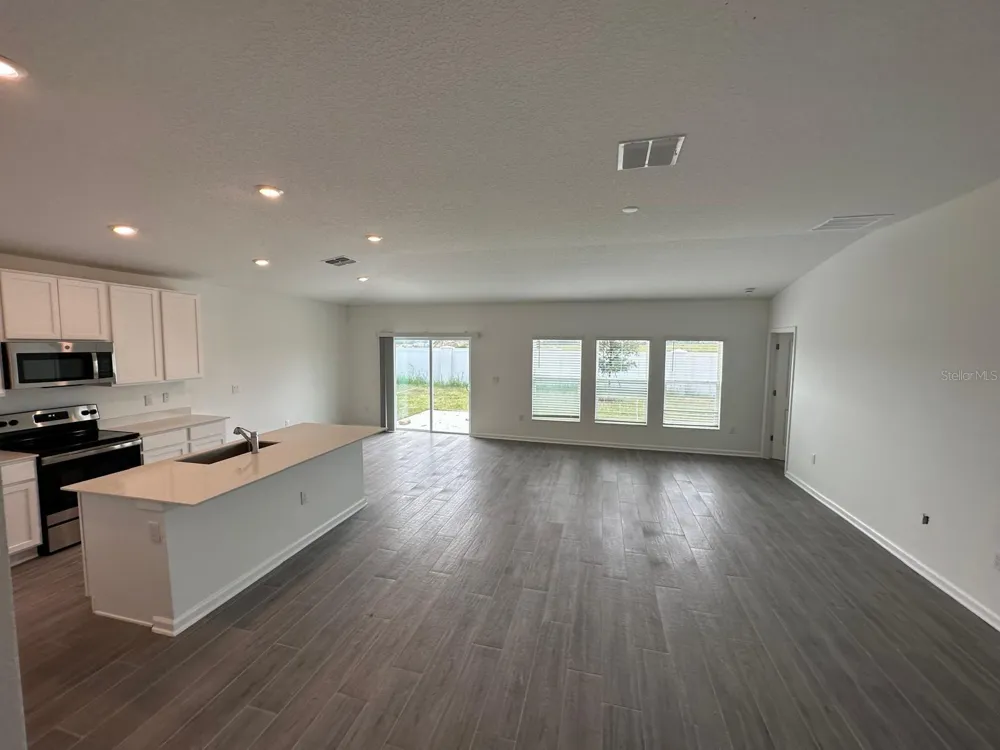 652 TROTTERS DRIVE Eagle Lake, FL 33839