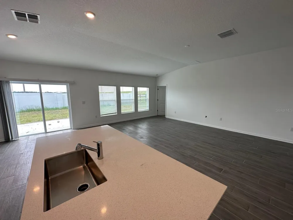 652 TROTTERS DRIVE Eagle Lake, FL 33839