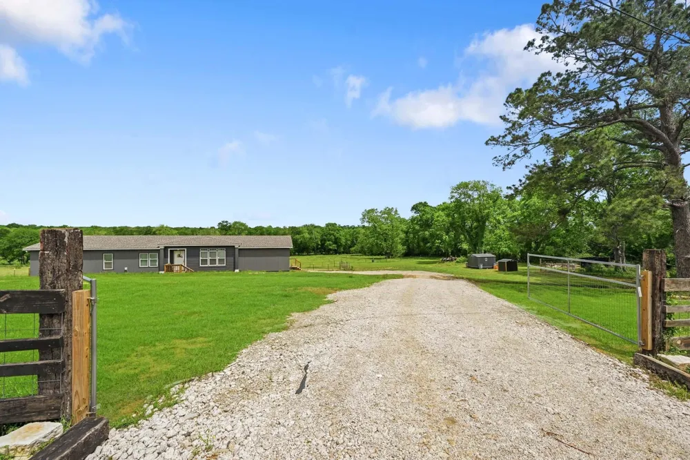 1365 Fm 2797 Dayton, TX 77535