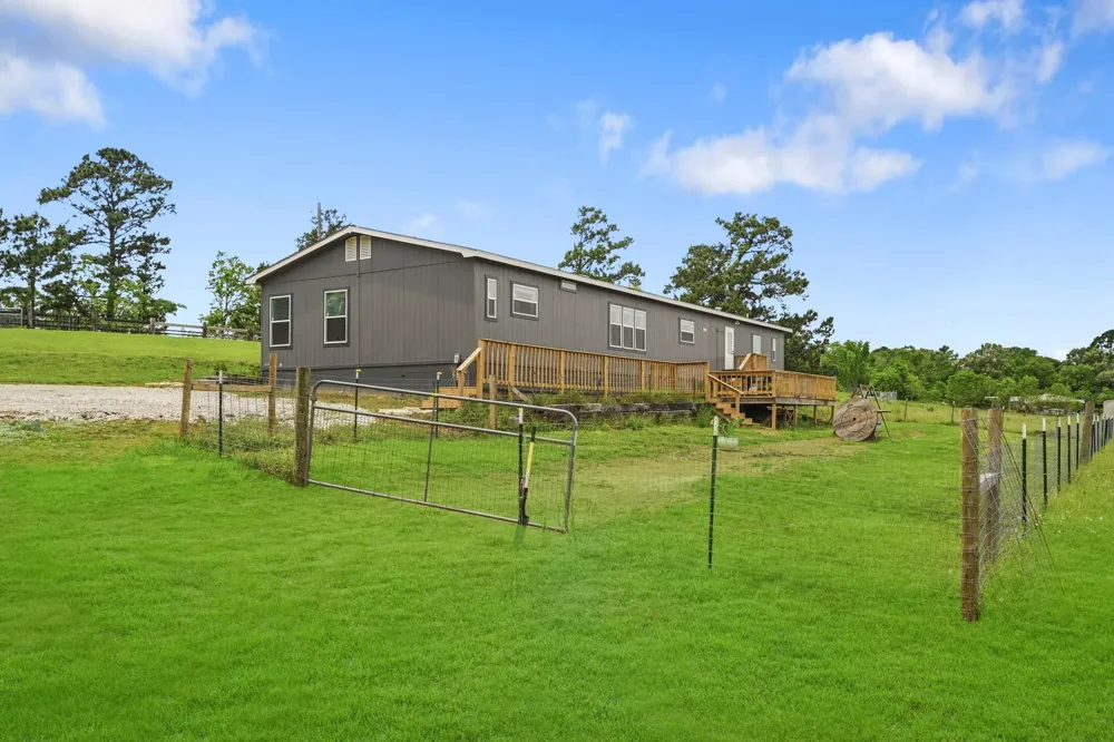 1365 Fm 2797 Dayton, TX 77535