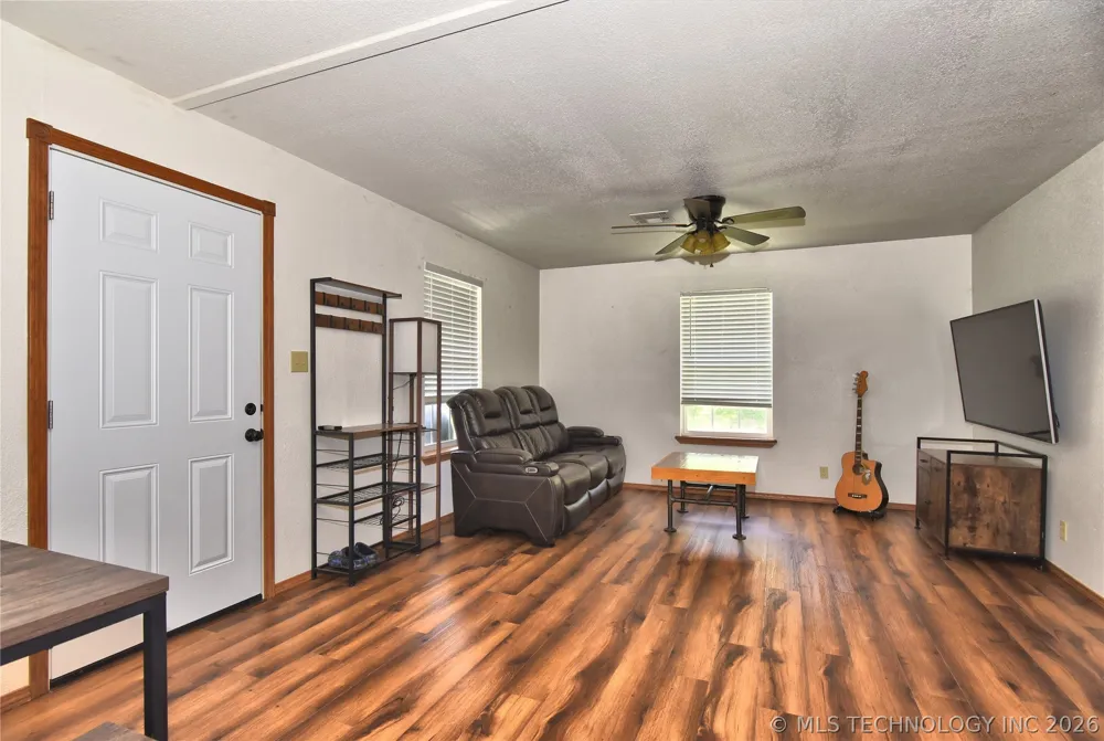 6108 S 42nd West Avenue Sapulpa, OK 74132