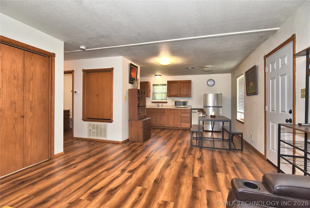6108 S 42nd West Avenue Sapulpa, OK 74132