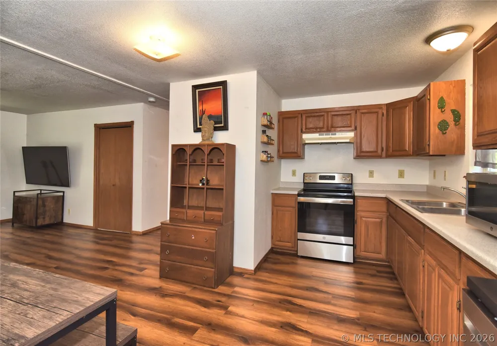 6108 S 42nd West Avenue Sapulpa, OK 74132