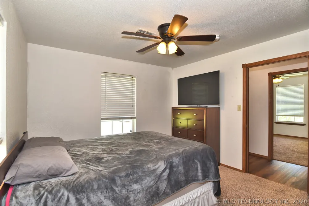 6108 S 42nd West Avenue Sapulpa, OK 74132