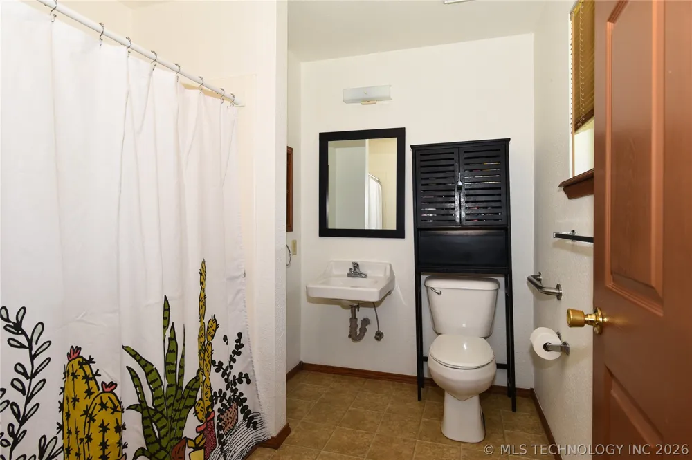 6108 S 42nd West Avenue Sapulpa, OK 74132