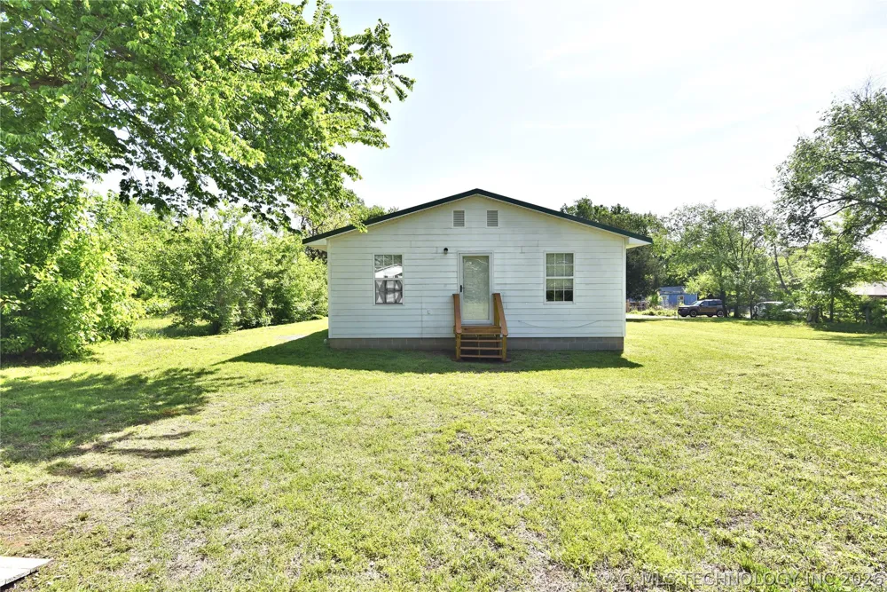 6108 S 42nd West Avenue Sapulpa, OK 74132