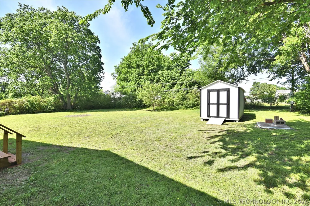 6108 S 42nd West Avenue Sapulpa, OK 74132