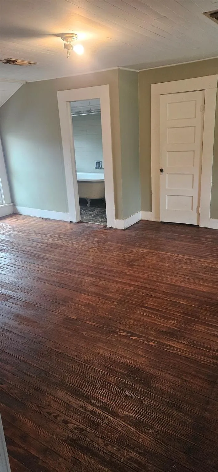 305 W Main Street Kirbyville, TX 75956