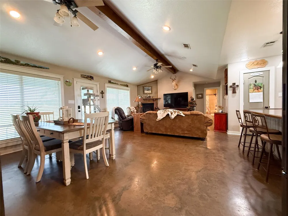 104 Fcr 867 Teague, TX 75860