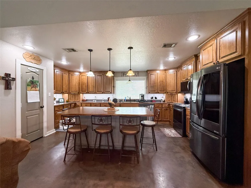 104 Fcr 867 Teague, TX 75860
