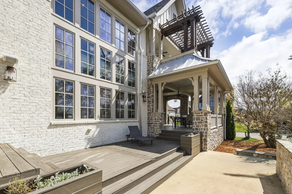 7000 Lanceleaf Dr College Grove, TN 37046