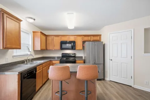 107 Oak Valley Circle