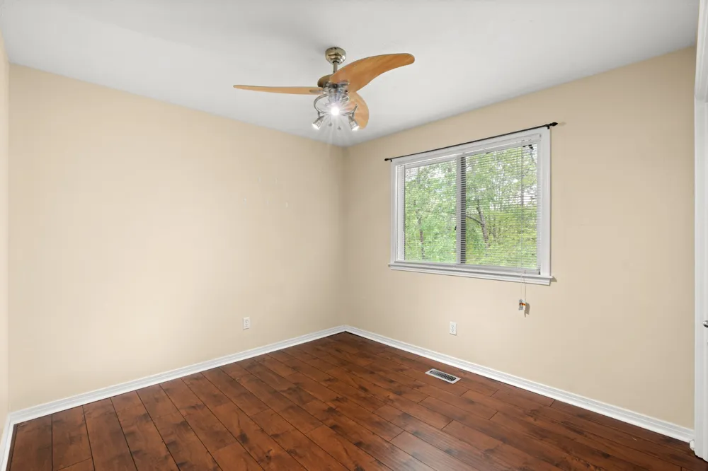 1212 Rosewood Dr Centerville, TN 37033