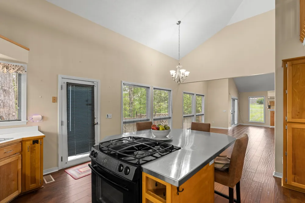 1212 Rosewood Dr Centerville, TN 37033