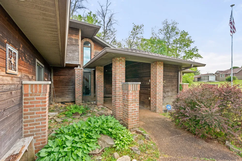 1212 Rosewood Dr Centerville, TN 37033