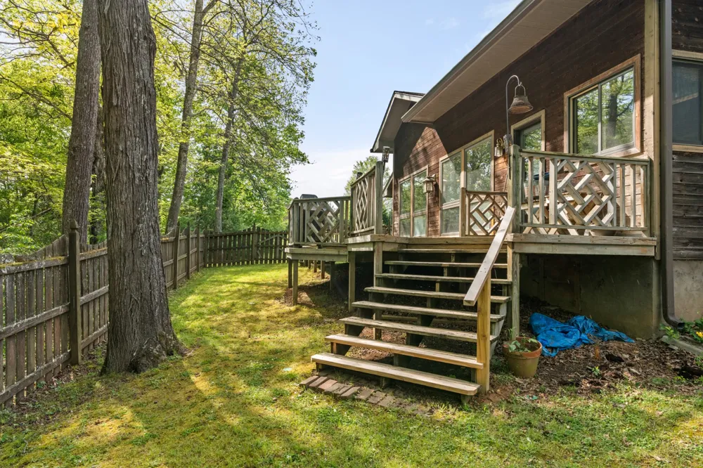 1212 Rosewood Dr Centerville, TN 37033