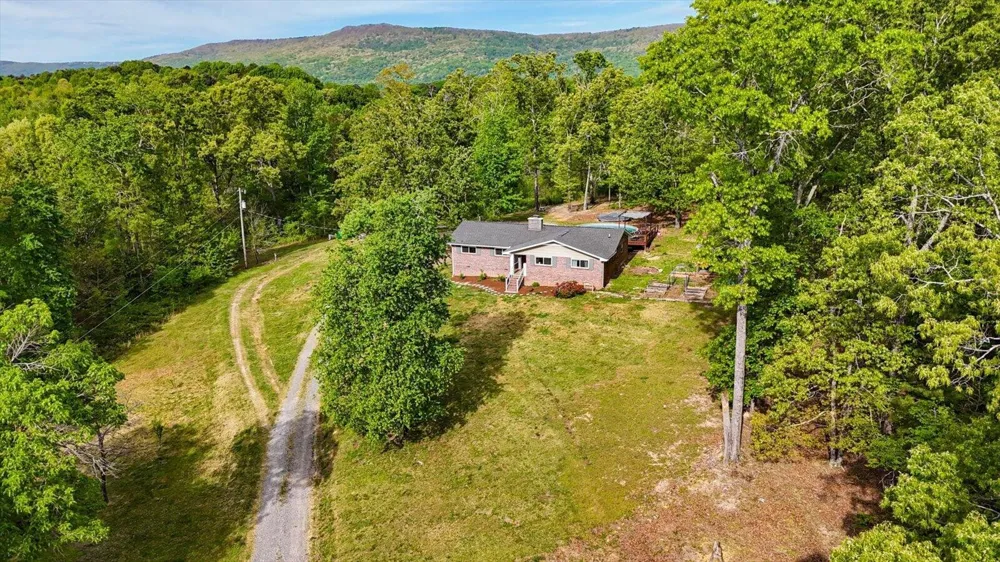 4156 N Marble Top Road Chickamauga, GA 30707