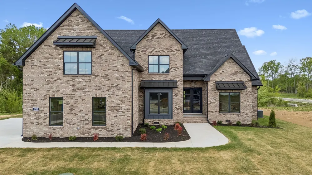 1717 Rhonda Dr Christiana, TN 37037