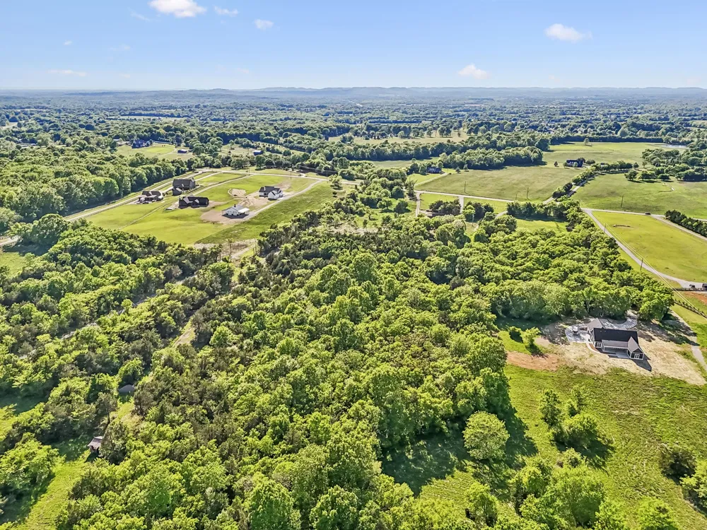 10567 Versailles Rd Rockvale, TN 37153