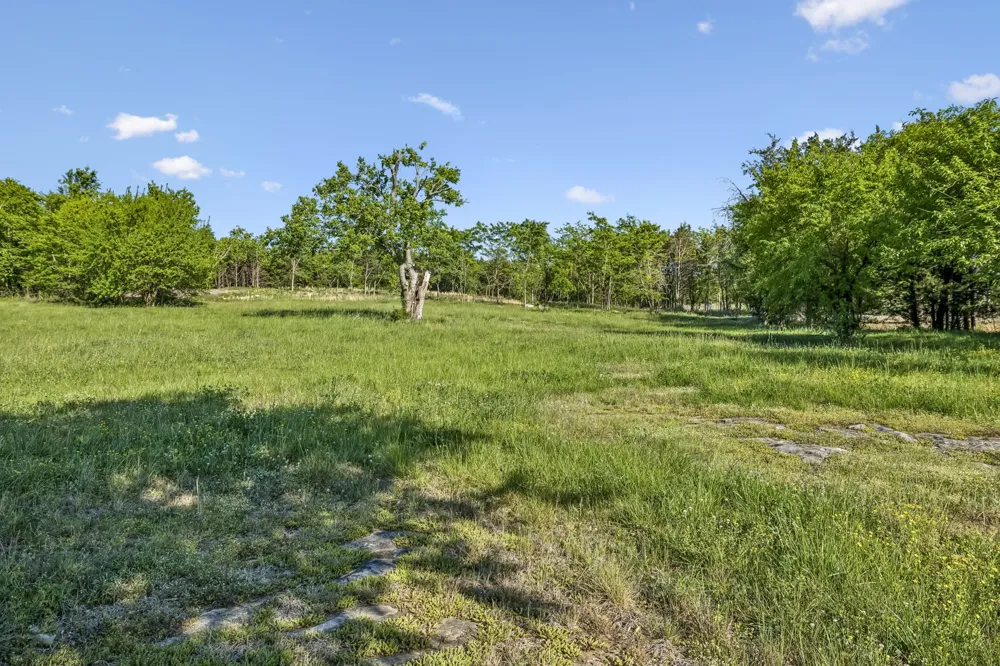 10567 Versailles Rd Rockvale, TN 37153