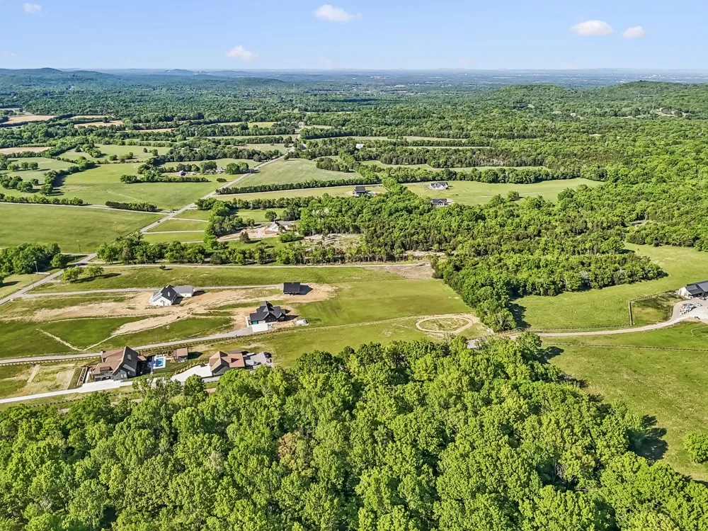 10567 Versailles Rd Rockvale, TN 37153