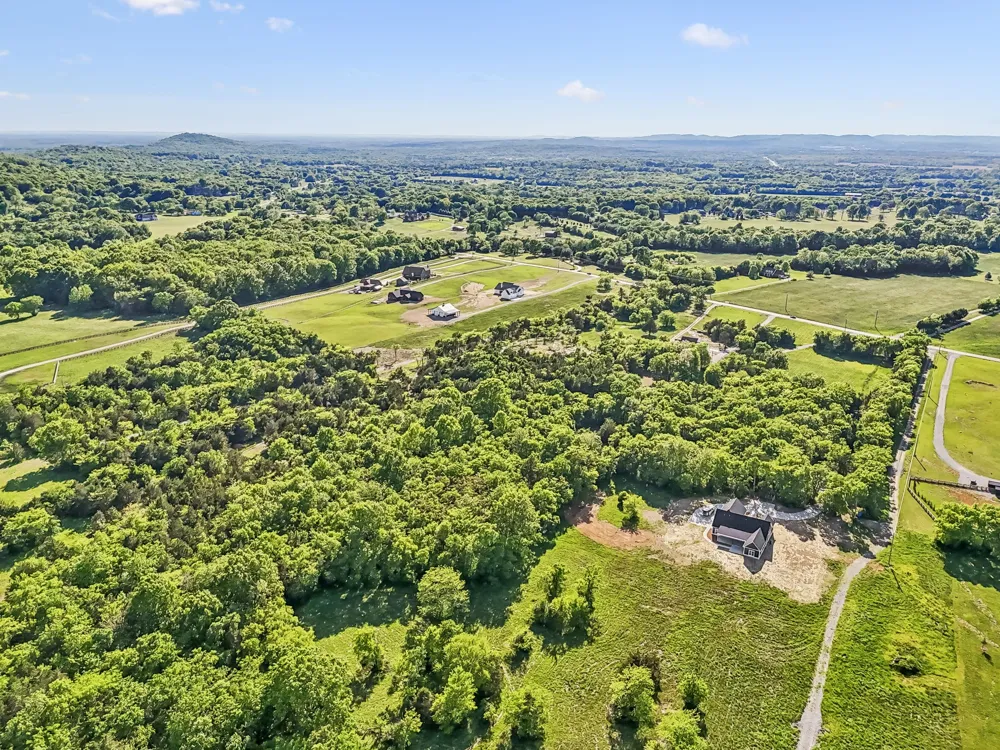 10567 Versailles Rd Rockvale, TN 37153