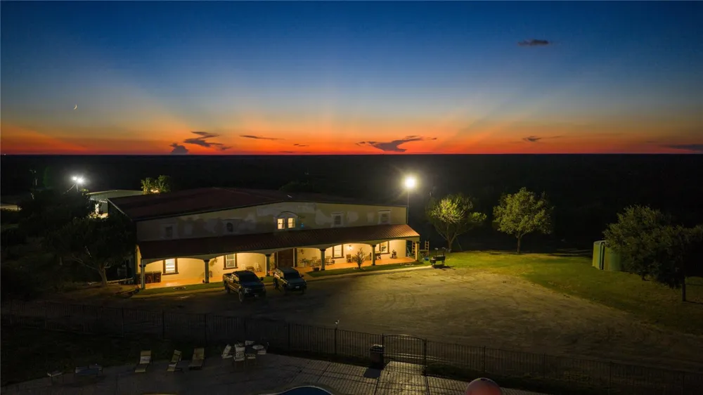3745 Cr 4006 Crystal City, TX 78839