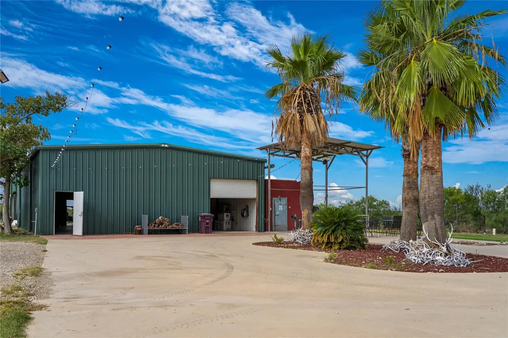 3745 Cr 4006 Crystal City, TX 78839