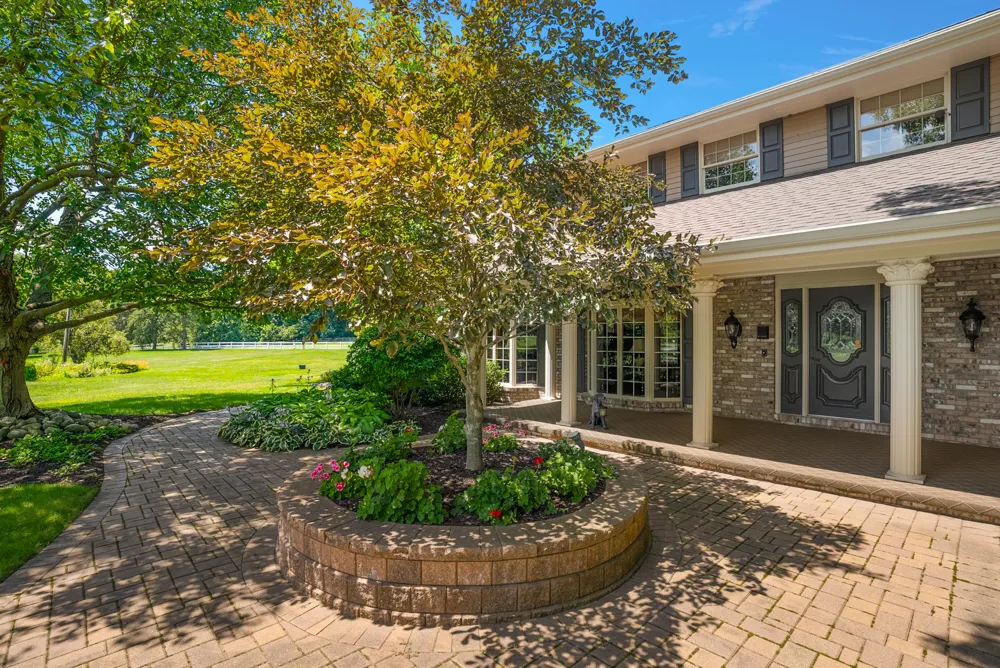 6130 Eidson Road Royalton Township, MI 49085