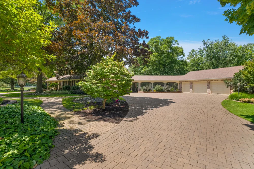 6130 Eidson Road Royalton Township, MI 49085