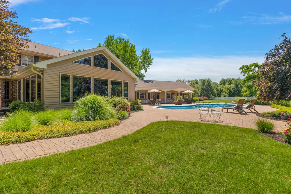 6130 Eidson Road Royalton Township, MI 49085